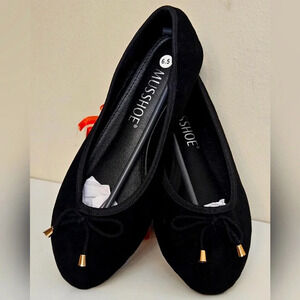 Musshoe women's black flat slip on shoes